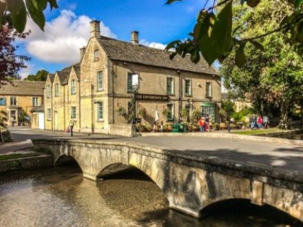 Cotswold hiking holiday Bourton on the Water