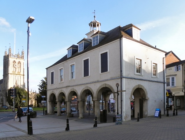 Cotswold Way Dursley Town Hall